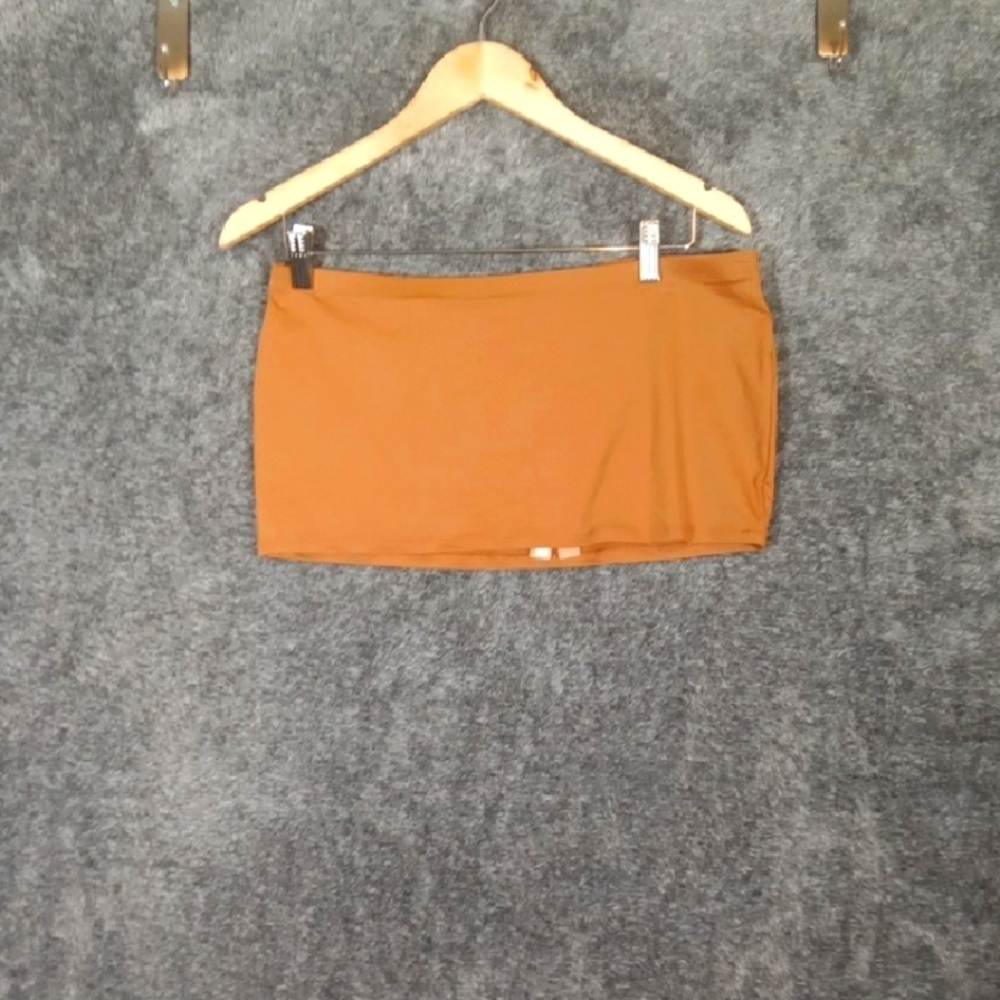 Skims Recycled Swim Micro Mini Skirt for Casual Resort Wear Womens Medium